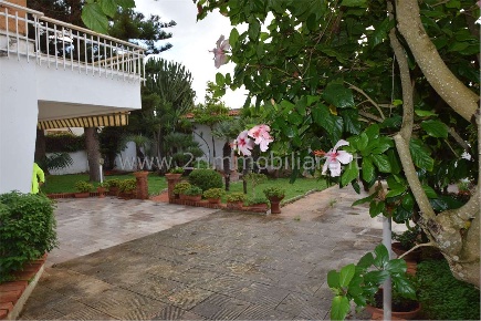 Foto Villa unifamiliare a Mazara del Vallo di 290 m² con 8 locali