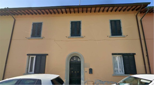Foto Appartamento in Via delle Fornaci, Fucecchio Centro di 158 m² all'asta