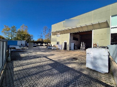 Foto Capannone industriale in Via Battisti, Lurate Caccivio Centro