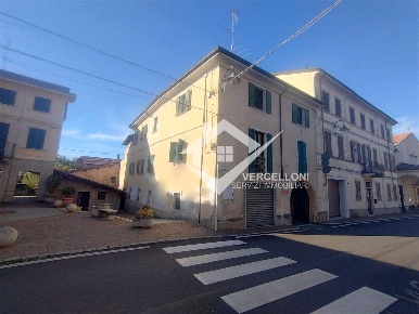 Foto Appartamento a Fara Novarese di 70 m² con 3 locali in vendita