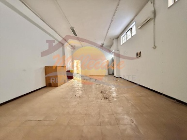 Foto Locale commerciale in Viale Zecchino, Siracusa Tica - Zecchino