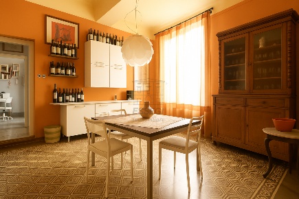 Foto Appartamento in Piazza San Michele 5, Lucca di 150 m² con 6 locali