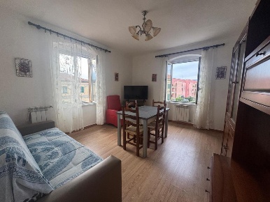 Foto Appartamento a Santo Stefano di Magra di 70 m² con 3 locali in vendita