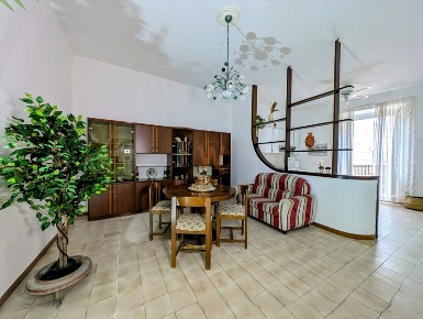 Foto Appartamento in VIA PEDAGGIO SANTA CHIARA, Trani di 80 m² con 2 locali