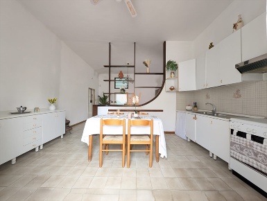 Foto Appartamento in VIA PEDAGGIO SANTA CHIARA, Trani di 80 m² con 2 locali