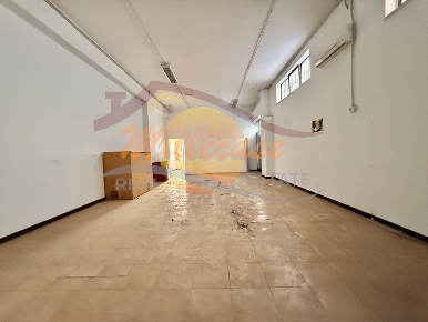 Foto Locale commerciale in VIALE ZECCHINO, Siracusa Tica - Zecchino