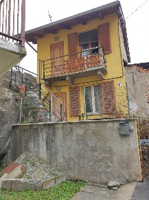 Foto Casa indipendente a Bussoleno Centro di 77 m² con 3 locali in vendita