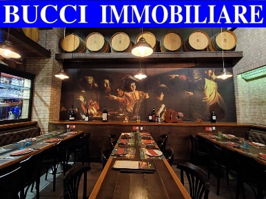 Foto Locale commerciale in Via Marco Polo, Pescara Porta Nuova di 300 m²