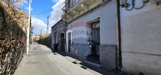 Foto Appartamento in Via Stazzone, Catania Cibali di 48 m² con 2 locali