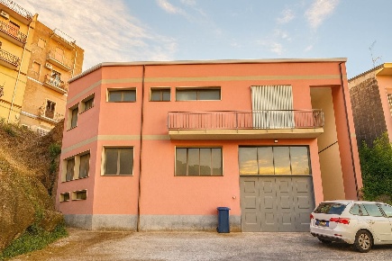 Foto Casa indipendente in VIA ENRICO DENI 3, Militello in Val di Catania