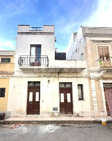 Foto Casa indipendente in Via MESSINA 6, Avola Centro di 114 m² in vendita