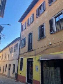 Foto Appartamento in Via Martinelli Foscarini, Arcisate Centro di 68 m²