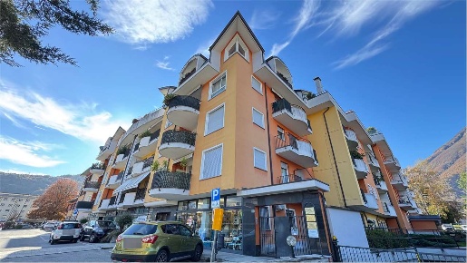 Foto Ufficio a Domodossola di 80 m² con 3 locali in vendita