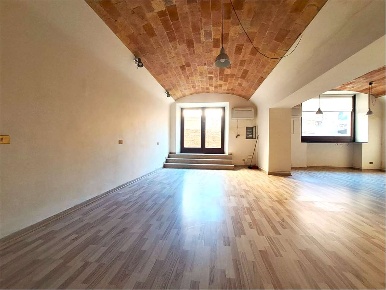 Foto Ufficio in Via del Fortino  2, Jesi Lido di Camaiore di 86 m²