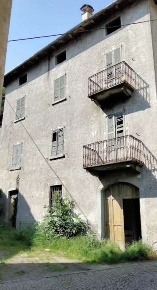 Foto Appartamento in Via Predane, Fusine di 556 m² con 6 locali all'asta