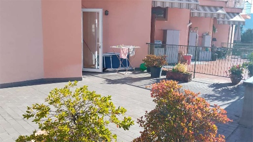 Foto Appartamento in via  farinelli 4, Verbania Intra di 90 m² con 3 locali