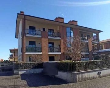 Foto Appartamento in Via Paolo Lioy, Schio Centro di 109 m² con 6 locali