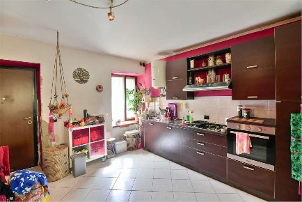 Foto Appartamento in via MONTEBELLO 16, Mariano Comense Centro di 60 m²