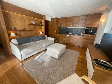 Foto Appartamento in Strada della Brenva 17, Courmayeur Centro di 50 m²