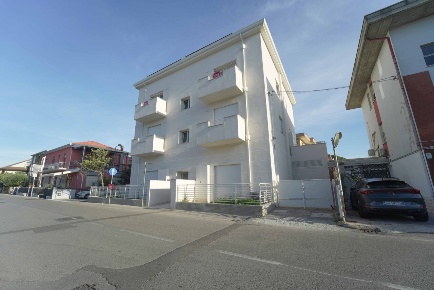 Foto Appartamento in Via Niccolò Tommaseo 100, Rimini Marebello di 149 m²