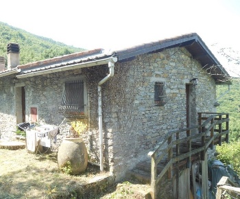 Foto Villa unifamiliare in Via Steneri 15, Avegno di 118 m² con 4 locali