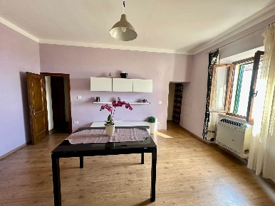 Foto Appartamento a Castellina Marittima di 50 m² con 2 locali in vendita