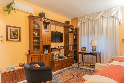 Foto Appartamento in Via Francesco Petrarca  88, Sesto San Giovanni