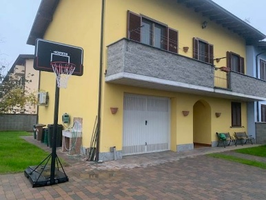 Foto Villa unifamiliare a Gambolò Centro di 100 m² con 3 locali in vendita