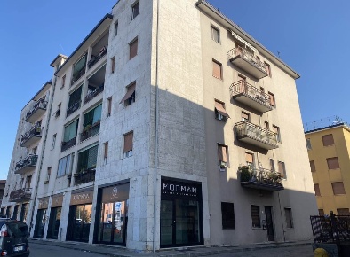 Foto Appartamento in VIA DALMAZIA, Brescia Don Bosco di 70 m² con 3 locali