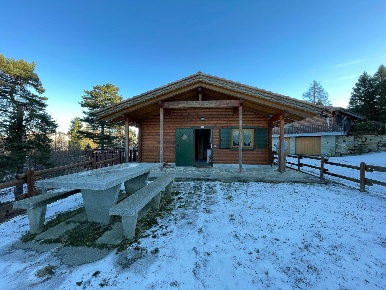 Foto Casa indipendente a Bagnolo Piemonte di 100 m² con 4 locali in vendita