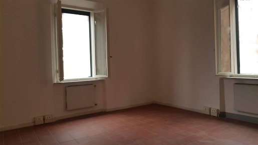 Foto Ufficio a Pisa Don Bosco di 150 m² con 7 locali in affitto
