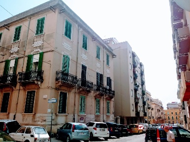 Foto Appartamento in VIA DEL BUFALO, Messina Centro Storico di 145 m²