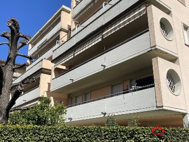 Foto Appartamento a Massa Centro di 67 m² con 3 locali in vendita