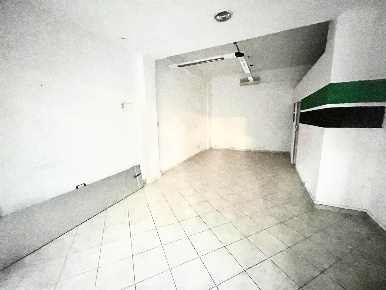 Foto Locale commerciale a Cecina Cecina Centro di 35 m² con 1 locali