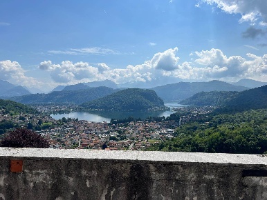 Foto Appartamento in Via Rovo, Cadegliano-Viconago Centro di 67 m²