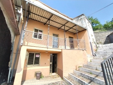 Foto Villa unifamiliare a Villa Celiera di 142 m² con 7 locali in vendita