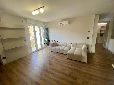 Foto Appartamento in via Zanella, San Benedetto del Tronto Centro di 80 m²