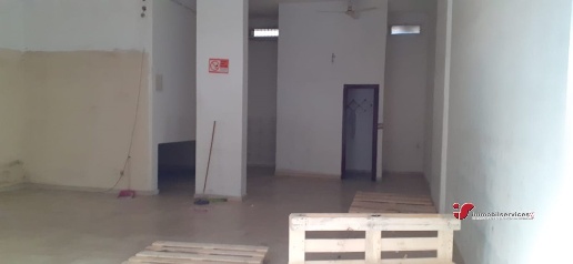 Foto Locale commerciale in via Augusto Elia, Palermo Oreto - Perez di 70 m²