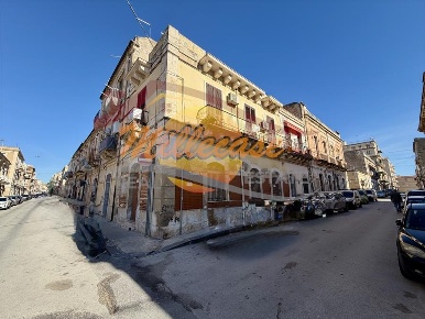 Foto Appartamento in VIA ISONZO, Siracusa Borgata - Santa Lucia di 150 m²