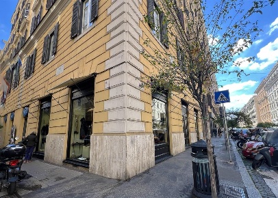 Foto Negozio in Via Po, Roma Salario - Porta Pia di 430 m² con 10 locali