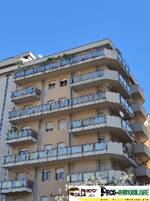 Foto Appartamento in Viale Campania, Palermo De Gasperi - Croce Rossa