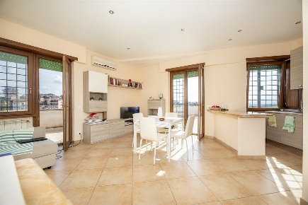 Foto Appartamento in Via Ugo Foscolo, Fonte Nuova Tor Lupara di 76 m²