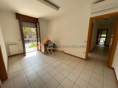 Foto Ufficio in Viale Vincenzo Randi, Ravenna Borgo Nuovo - Ospedale