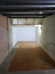 Foto Box a Siena Cavour - Mentana di 16 m² con 1 locali in vendita