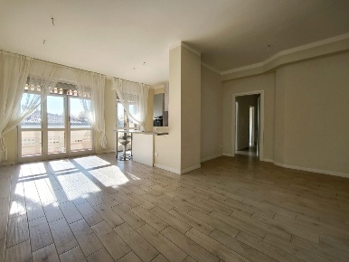 Foto Appartamento a Carrara Avenza di 130 m² con 5 locali in vendita