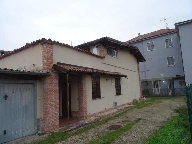 Foto Appartamento a Cava Manara Centro di 82 m² con 4 locali in vendita