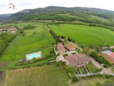 Foto Rustico in località Rimaggio, Dicomano Centro di 1840 m² con 33 locali