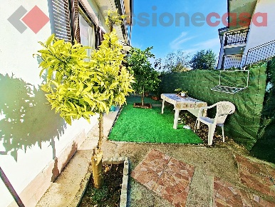 Foto Appartamento in Via MAZZAROPPI 9, Aquino di 70 m² con 3 locali