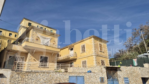 Foto Appartamento in Via Napoli 267, Napoli Bagnoli di 70 m² con 3 locali