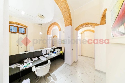 Foto Ufficio a Livorno Via Grande - Piazza della Repubblica di 150 m²